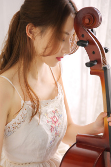 新任女教师